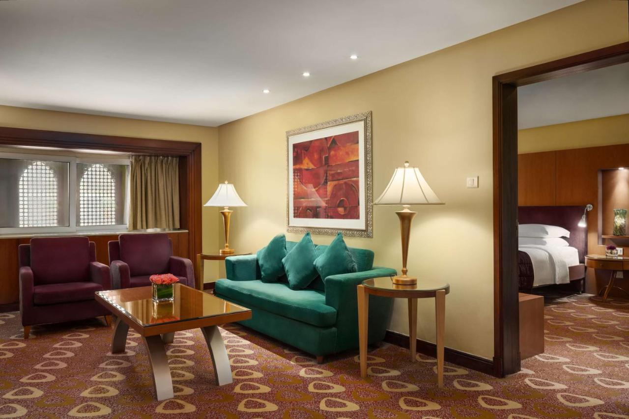 Radisson Blu Hotel, Jeddah Exterior photo