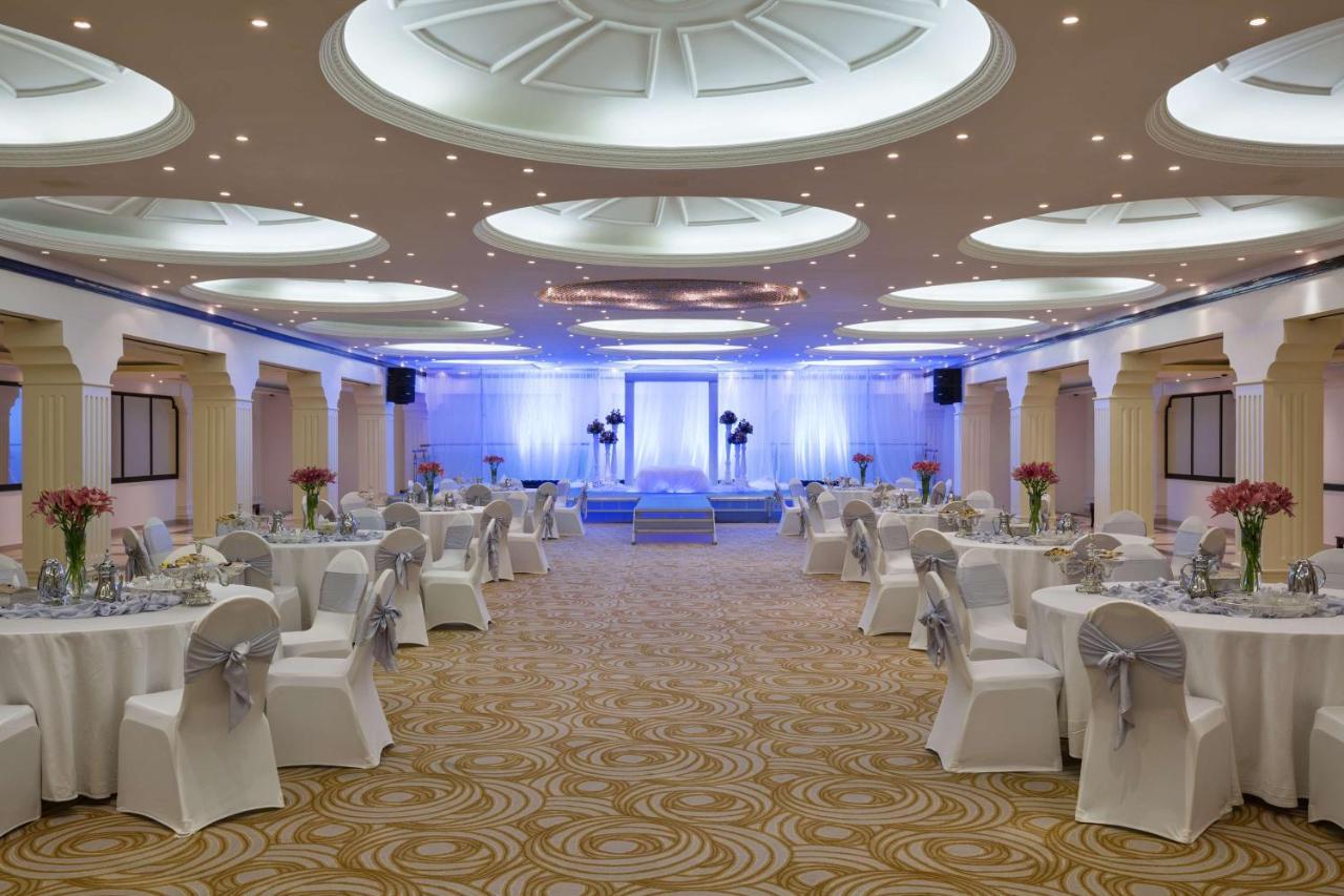 Radisson Blu Hotel, Jeddah Exterior photo