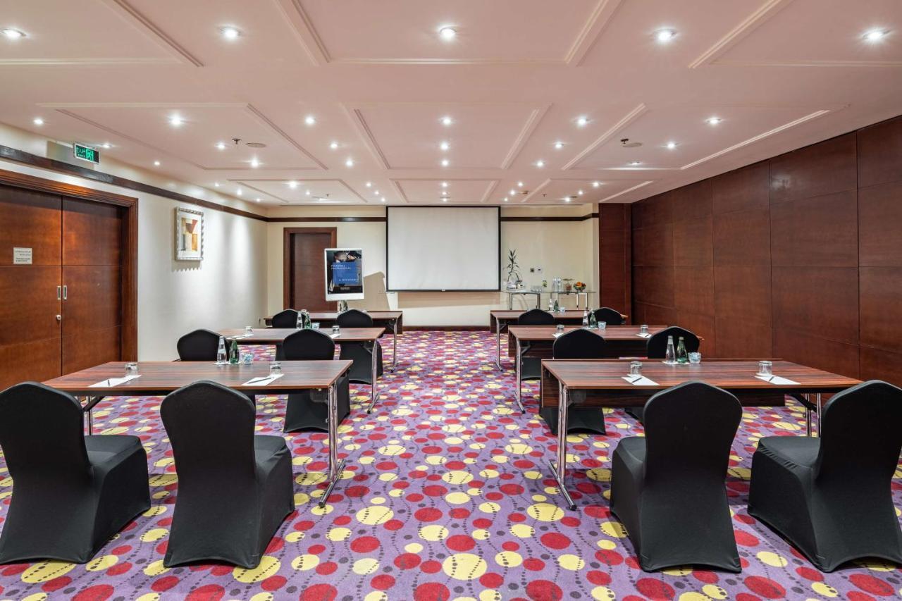 Radisson Blu Hotel, Jeddah Exterior photo